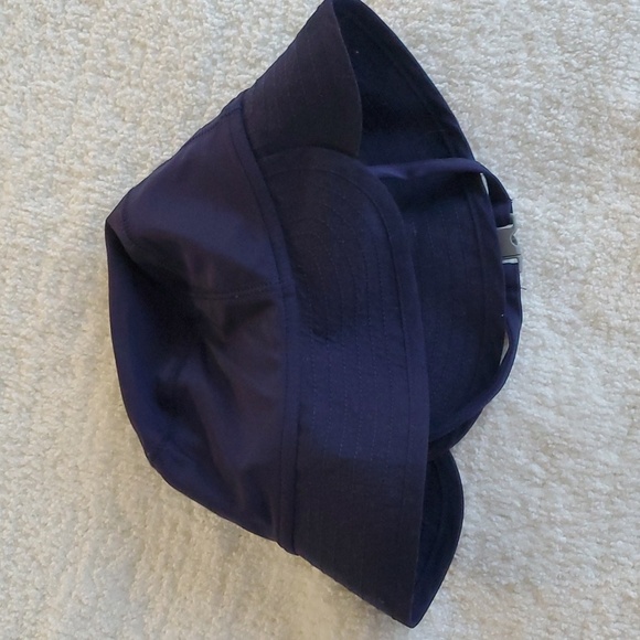 Summer bundle of 11 pieces. Shorts, sets, hats, t-shirts - Picture 9 of 10